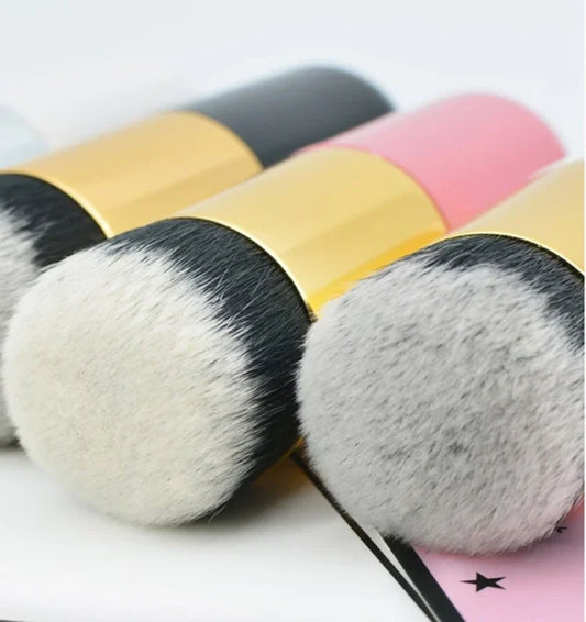Chubby Pier Foundation Brush - Dafa Karo Dukan